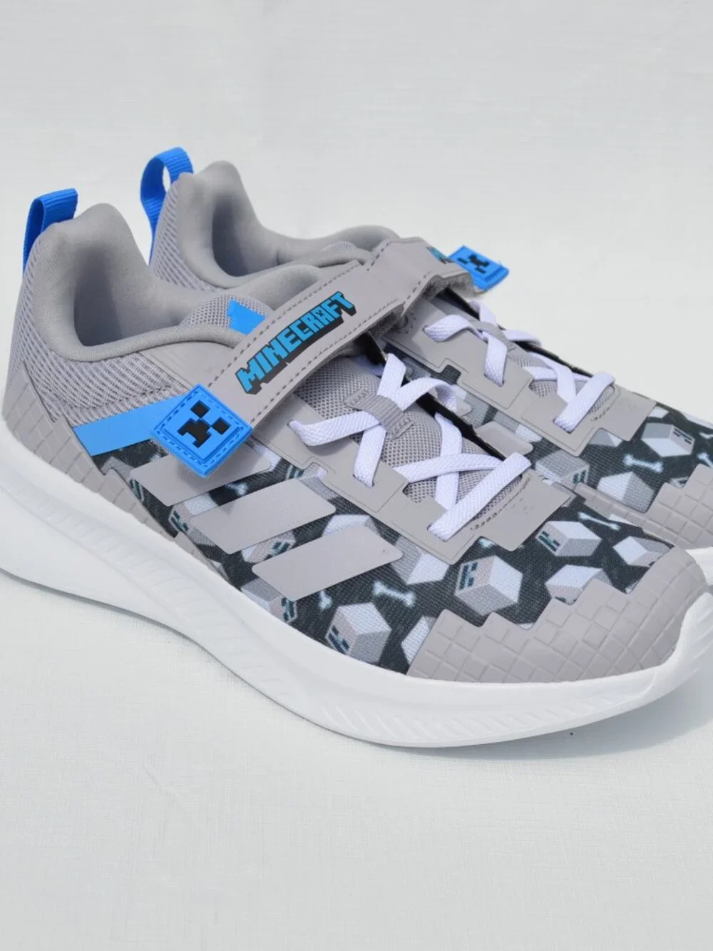 ADIDAS MINECRAFT FORTARUN 4.0 SHOES CHILDREN Size 3 (New)